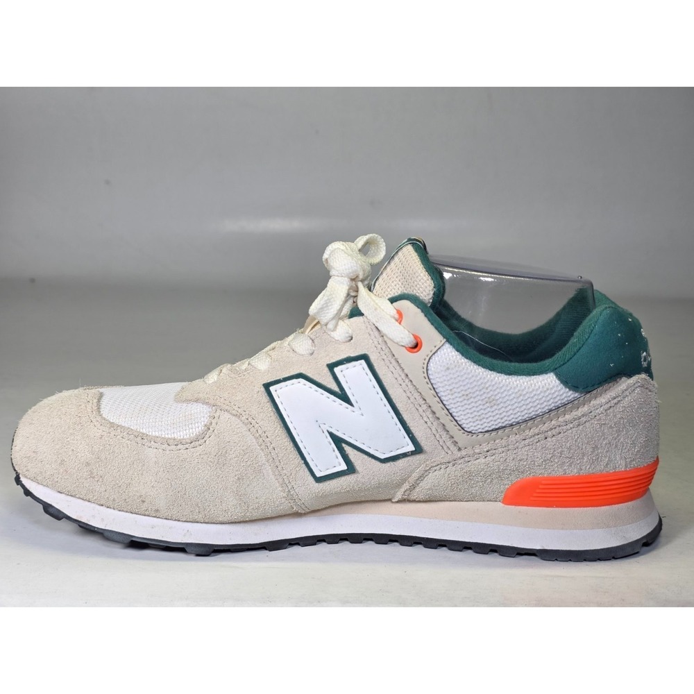 New Balance 574 Men's Sneakers Size 7 M Beige White Suede Fabric Running Shoes - Picture 4 of 13